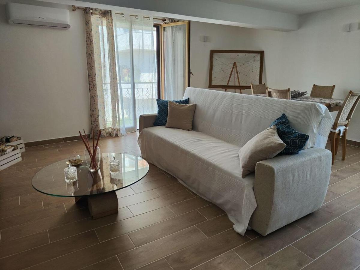 Ariosto Apartment Mondragone Zewnętrze zdjęcie